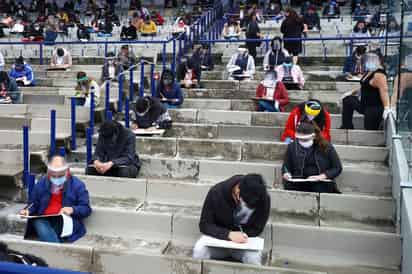 El examen para ingresar a la universidad pública más grande del país es un rito anual: Aproximadamente sólo uno de cada 14 estudiantes entrará al programa de licenciatura. (Archivo) 