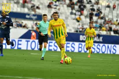 Cerca de cinco mil aficionados asistieron al primer duelo de la Ligue 1 de Francia, en el que Burdeos igualó 0-0 con Nantes. (CORTESÍA) 