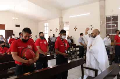 Autoridades de Madero y San Pedro también organizaron una recepción por la celebración del Día del Bombero. (EL SIGLO DE TORREÓN) 