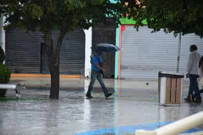 La Comisión Nacional del Agua pronosticó temperaturas máximas de 32 a 34 grados, lo que sería un descenso considerable. (FERNANDO COMPEÁN)