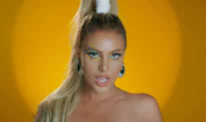 La artista venezolana Lele Pons regresó el viernes a la música con el tema Se te nota, una colaboración con el reguetonero puertorriqueño Guaynaa que celebra los encuentros de una noche. (ESPECIAL) 