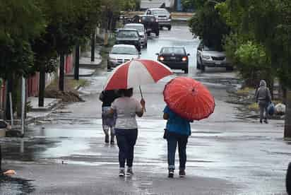 Este pronóstico de precipitación ligera a moderada se mantendría durante hoy, mañana y el miércoles, por la noche. (EL SIGLO DE TORREÓN)