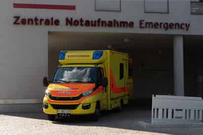 Las autoridades alemanas dijeron el jueves que lo que parece haber sido un ataque fallido de hackers causó la falla de los sistemas informáticos de un hospital en Düsseldorf y que una mujer que necesitaba ser ingresada de urgencia falleció luego de que tuvo que ser trasladada a otra ciudad para su tratamiento. (ARCHIVO)