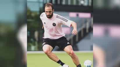 El diario Miami Hearld citó a una fuente de la MLS que cifró en unos 7 millones de dólares el salario del argentino de 32 años, que llega libre desde el Juventus. (ESPECIAL)
