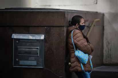 El presidente argentino Alberto Fernández anunció el viernes la prolongación de la cuarentena por el nuevo coronavirus, que desde el lunes se profundizará en algunas provincias del interior donde preocupa el aumento de los casos. (ARCHVIO)