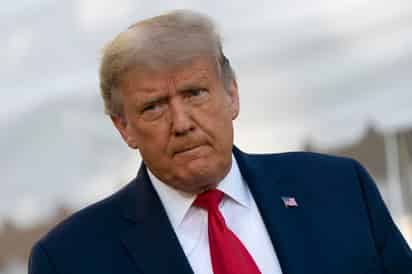 El presidente estadounidense Donald Trump declaró este sábado por la tarde que la próxima semana tomará su decisión sobre quién ocupará la vacante que dejó la jueza Ruth Bader Ginsburg, quien falleció a los 87 años el viernes por complicaciones de cáncer. (ARCHIVO)