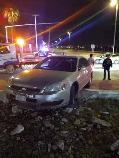 El accidente sucedió alrededor de las 3 de la madrugada sobre la calzada Juan Pablo II. (EL SIGLO DE TORREÓN)