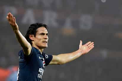 Edinson Cavani, que militaba en el PSG desde 2013, previo paso por el Nápoles y el Palermo en Italia, y el Danubio en Uruguay, ha marcado en su carrera 341 goles a nivel de clubes. (ARCHIVO)