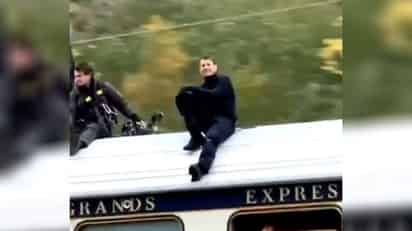 Escena. Tom Cruise rueda escena sobre un tren en marcha para Misión Imposible 7. 