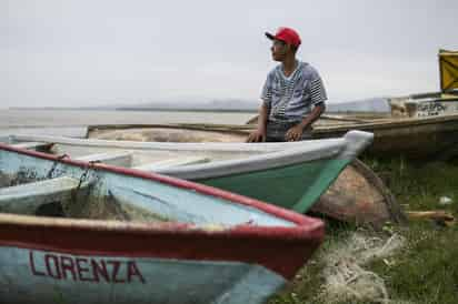 Las embarcaciones conocidas como yolas son las empleadas para el tráfico. (ARCHIVO) 