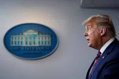 El presidente de Estados Unidos, Donald Trump, sigue sin reconocer su derrota electoral, aferrado a sus denuncias de fraude no demostradas y dividiendo a los republicanos y a su círculo íntimo entre quienes le piden ceder a la evidencia y quienes le animan a seguir con sus reclamos. (ARCHIVO)