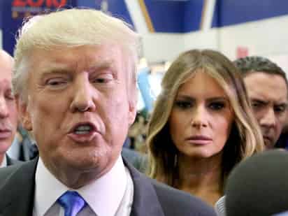 Omarosa Manigault Newman, exasesora de Donald Trump aseguró para DailyMail que Melania Trump, esposa del actual presidente Donald Trump, 'está contando los minutos' para divorciarse. (Especial)