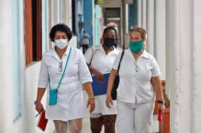 Las 8,219 muestras PCR completadas la víspera elevan el acumulado a 926,778 pruebas realizadas en la isla desde el inicio de la epidemia en marzo. (ARCHIVO)