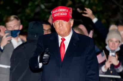 Trump no ha sido tan cauteloso, y ha insistido sin evidencia alguna que le 'robaron' los comicios, incluso cuando funcionarios electorales de ambos partidos en todo el país aseguran que no ha habido conspiración. (ARCHIVO)