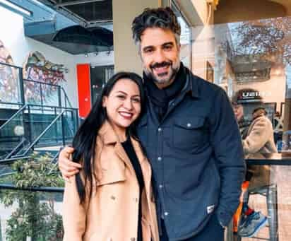 'Bienvenida al mundo de las sorpresas de Jaime', le escribieron a Ana, la fan de Jaime Camil que sorpresivamente fue invitada por el actor para tomar un café. (Especial) 