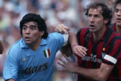 La muerte de Diego Armando Maradona ha traído de nuevo la polémica: ¿es el mejor futbolista de la historia? (ARCHIVO)