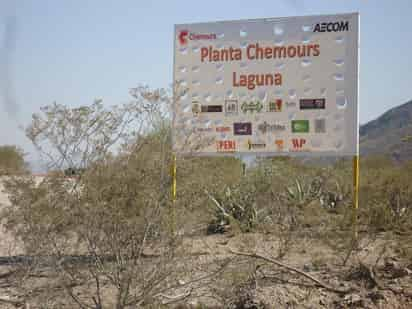 Chemours Laguna aseguró a El Siglo de Torreón que la explosión ocurrió cerca pero no en su planta. Lo anterior debido a la preocupación que externaron recientemente integrantes del Cabildo gomezpalatino.
(ARCHIVO)