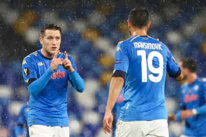 La Real Sociedad, en el estreno del estadio Diego Armando Maradona napolitano, logró sobreponerse a las bajas de David Silva y Mikel Oyarzabal y empató 1-1 este jueves contra el Nápoles (AGENCIAS)