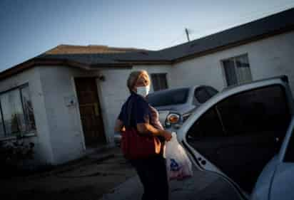 Durante décadas, los vecindarios de clase trabajadora de Las Vegas atrajeron a los inmigrantes. Acogidos por una ciudad en constante crecimiento con un apetito aparentemente interminable por trabajadores, vinieron de Etiopía, India y Filipinas, pero sobre todo de América Latina, especialmente de México. (AP) 