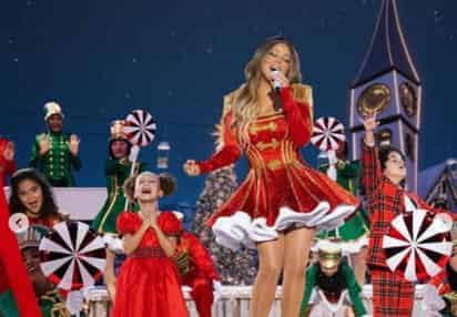 Mariah Carey es una de las cantantes que aprovechan esta temporada para relanzar clásicos como All I Want For Christmas Is You. (ESPECIAL)