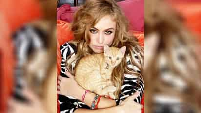 Paulina Rubio se une a PETA Latino con un pedido para las fiestas de fin de año: ¡No regales animales!. (ESPECIAL)  