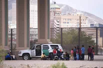 Existe una suspensión de asilo tanto político como humanitario, mientras pase la pandemia.