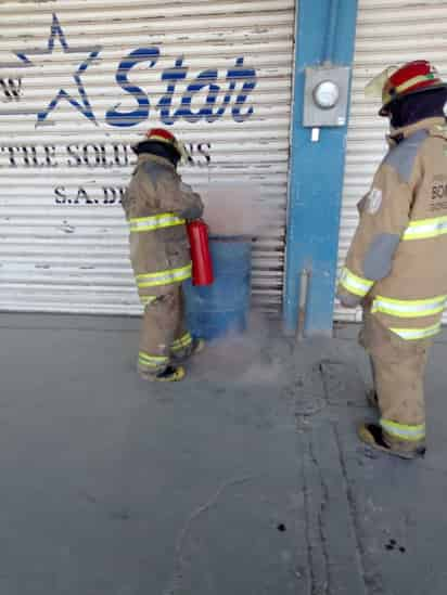 Tras declarar el sector como una zona fuera de peligro, las autoridades se retiraron del lugar.