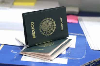 Para este 2021, el gobierno de México elevó el costo para la renovación del pasaporte, el cual se utiliza para comprobar la identidad y nacionalidad de una persona nacida o naturalizada en este país, al momento de viajar fuera de él. (ESPECIAL)
