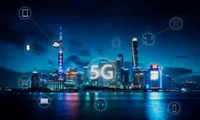 Chile inauguró este martes la primera 'zona 5G' de Latinoamérica, un área de 5.5 kilómetros cuadrados en Santiago con hospitales, colegios, comercios, oficinas y hogares y donde de manera experimental se busca mostrar el impacto que tendrá la nueva red en las ciudades. (ESPECIAL) 