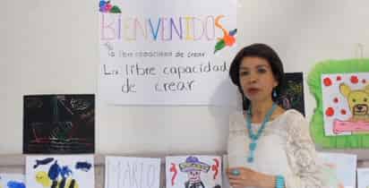 Vocación. Rosa Elia Ceniceros Aguirre compartió su conocimiento con niños y jóvenes laguneros.
