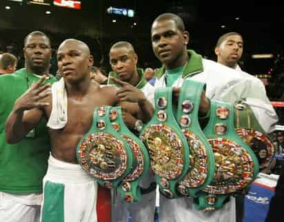 Siempre presumió los campeonatos mundiales del Consejo Mundial de Boxeo en cualquier oportunidad. (WBC)