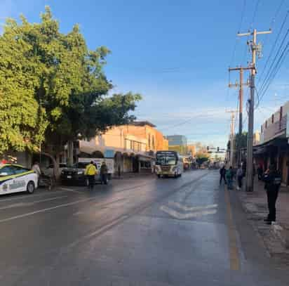 Autoridades municipales realizaron durante el viernes un recorrido de 'ordenamiento' en los alrededores del Mercado Alianza.