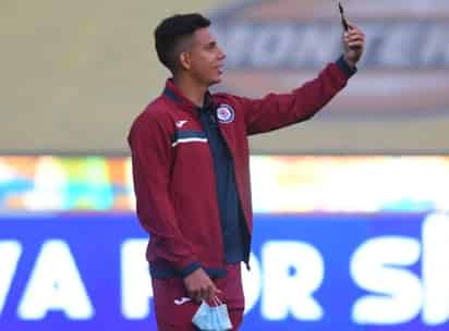  El Cruz Azul confirmó la salida de Alex Castro, uno de los últimos petardos que se han vestido con el uniforme celeste. (Especial) 