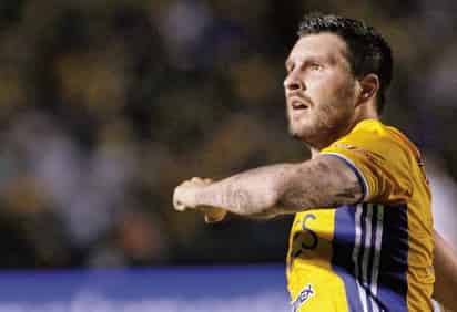 El francés André Pierre Gignac, anotador del gol con el que los Tigres UANL de México vencieron al Palmeiras en la semifinal del Mundial de clubes, aseguró este domingo que su equipo va por más porque puede hacer historia. (Especial) 