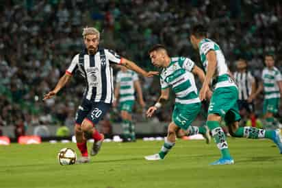 La última vez que se enfrentaron en un partido de Liga MX en el Corona fue en el partido de vuelta de los cuartos de final del Apertura 2019, y el duelo terminó con empate a un tanto, pero los Rayados se clasificaron a semifinales.