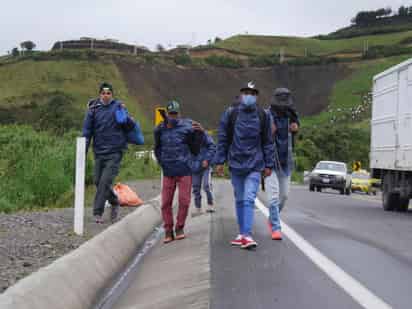 Liderazgos comunitarios y organizaciones civiles mexicanas que trabajan con migrantes en Estados Unidos, se unieron para lanzar una campaña nacional a través de la cual se impulse una reforma migratoria en la Unión Americana. (ESPECIAL)
