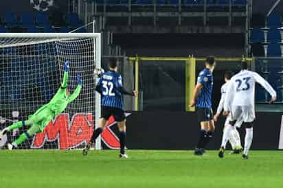 Con un disparo de fuera del área, Ferland Mendy (23) anotó a los 86 minutos el único tanto del partido. (EFE)