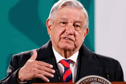 El presidente advirtió que 'el pueblo no es tonto' y consideró que las frases utilizadas en su contra son 'una estrategia hitleriana'. (EFE)
