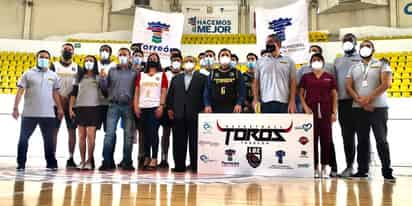 Nacieron los Toros de Torreón, equipo que representará a esta ciudad en la temporada del competitivo circuito de baloncesto que comenzará su temporada este viernes 12 de marzo. (ESPECIAL)