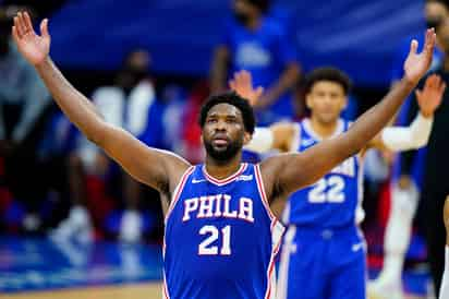 Joel Embiid es uno de los favoritos a ganar el MVP esta campaña. (AP)