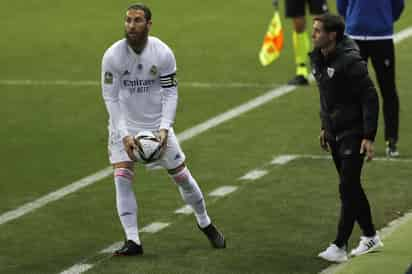 Sergio Ramos volverá a la cancha tras estar fuera desde mediados de enero y sin haber renovado su contrato con el Real Madrid. (ARCHIVO)