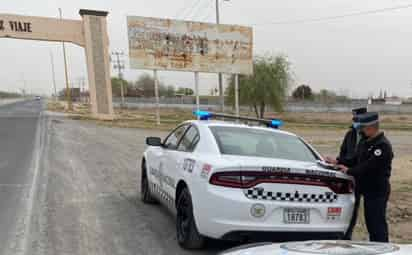 La vigilancia en la carretera a Cuatro Ciénegas fue redoblada por agentes de la Guardia Nacional en este puente vacacional por el natalicio de Benito Juárez, donde se espera gran demanda de turistas.