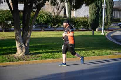 Cada atleta seleccionará su propia ruta y tendrá que realizarla, llevando consigo un dispositivo móvil con el GPS activado. (ARCHIVO)