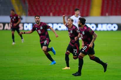 El lagunero Uriel Antuna (c) festeja luego de marcar el único tanto del partido, en la victoria de México ante Estados Unidos en el Preolímpico de la Concacaf. (JAM MEDIA)