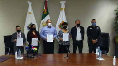 La ceremonia estuvo encabezada por Claudio Mario Bres Garza, presidente municipal de Piedras Negras, así como los responsables estatales de cada uno de los tres programas mencionados.