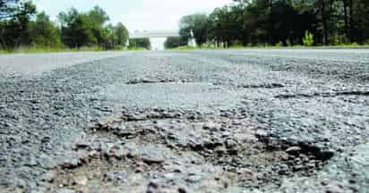 El 10 por ciento de la red carretera del estado se encuentra en mal estado; son alrededor de 200 km. (EL SIGLO DE TORREÓN) 