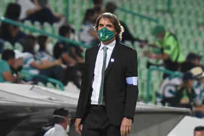 En Santos Laguna hay nueve ausencias por lesión, situación ante la que el entrenador Guillermo Almada, habló con medios de comunicación al respecto, señalando que nunca había tenido “tantas bajas”. (EFE)
