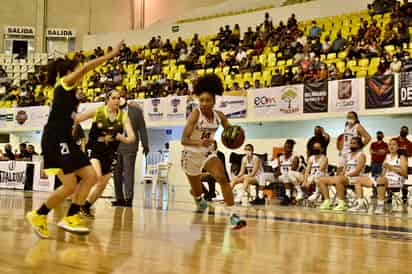 Las Algodoneras no tuvieron un buen debut como locales y perdieron ayer 75-54 ante las Mieleras en el Auditorio Municipal.