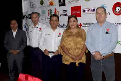 El comité organizador está listo para recibir a los golfistas. (JESÚS GALINDO)
