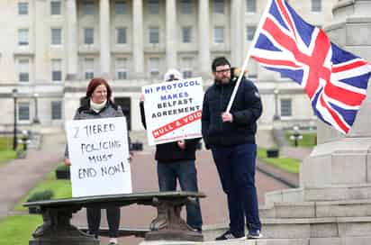 Comercio y desconfianza enfrentan retos tras 100 días del Brexit. (AP) 